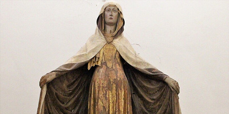 Завершена реставрация Мадонны Милосердия из собора Санта-Мария-Ассунта в Камерино