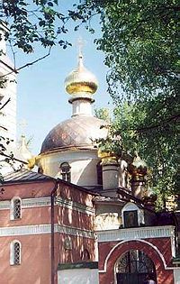 «Здесь лежит Пастернак под закатным покоем, и веселая церковь звонит...» (Телепрограмма, 21.02.04) (комментарий в русле истории)