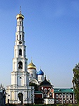 Местоблюститель Патриаршего престола митрополит Кирилл совершил Божественную Литургию в главном храме Николо-Угрешского монастыря