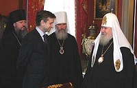 В ходе встречи Святейшего Патриарха Московского и всея Руси Алексия II с Министром здравоохранения и социального развития Российской Федерации М.Ю.Зурабовым подписано Соглашение о сотрудничестве между Министерством и Русской Православной Церковью В ходе встречи Святейшего Патриарха Московского и всея Руси Алексия II с Министром здравоохранения и социального развития Российской Федерации М.Ю.Зурабовым подписано Соглашение о сотрудничестве между Министерством и Русской Православной Церковью
