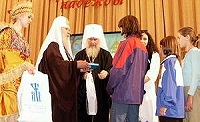 Предстоятель Русской Православной Церкви встретился с детьми из Косово и Метохии, прибывшими в Россию на отдых и лечение