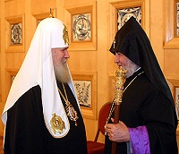 Святейший Патриарх Московский и всея Руси Алексий II встретился с Верховным Патриархом и Католикосом всех армян Гарегином II Святейший Патриарх Московский и всея Руси Алексий II встретился с Верховным Патриархом и Католикосом всех армян Гарегином II
