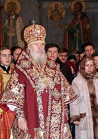 В праздник Собора Архистратига Михаила и прочих Небесных Сил Бесплотных Предстоятель совершил Божественную литургию в Архангельском соборе Кремля В праздник Собора Архистратига Михаила и прочих Небесных Сил Бесплотных Предстоятель совершил Божественную литургию в Архангельском соборе Кремля