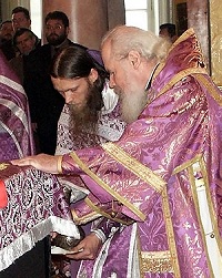 В Великий Четверг Предстоятель Русской Православной Церкви совершил чин освящения Святого Мира