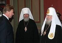 Святейший Патриарх Алексий встретился с полномочным представителем Президента РФ в Государственной Думе Федерального Собрания РФ А.С.Косопкиным Святейший Патриарх Алексий встретился с полномочным представителем Президента РФ в Государственной Думе Федерального Собрания РФ А.С.Косопкиным