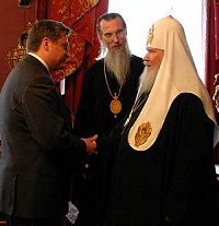 Состоялась встреча Святейшего Патриарха Московского и всея Руси Алексия II с мэром города Петропавловска-Камчатского В.В.Скворцовым и епископом Петропавловским и Камчатским Игнатием Состоялась встреча Святейшего Патриарха Московского и всея Руси Алексия II с мэром города Петропавловска-Камчатского В.В.Скворцовым и епископом Петропавловским и Камчатским Игнатием