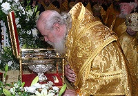 Слово Святейшего Патриарха Алексия за Всенощным бдением в канун праздника Всех святых, в земле Российской просиявших, и Дня Патриаршей Интронизации Слово Святейшего Патриарха Алексия за Всенощным бдением в канун праздника Всех святых, в земле Российской просиявших, и Дня Патриаршей Интронизации