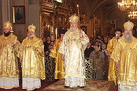 Накануне праздника святителей Московских Святейший Патриарх совершил всенощное бдение в Богоявленском соборе