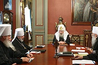 Святейший Патриарх Алексий возглавил заседание Священного Синода (комментарий в свете веры)