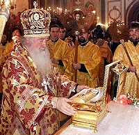 Урал – край, прославленный подвигом новомучеников (Телепрограмма, 21.08.04) (комментарий в зеркале СМИ)