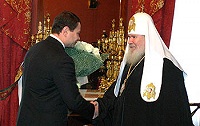 Состоялась встреча Святейшего Патриарха с Главой Администрации г. Владивостока В. В. Николаевым