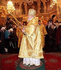 В день Собора Пресвятой Богородицы Святейший Патриарх Алексий совершил Божественную литургию в Успенском соборе Московского Кремля В день Собора Пресвятой Богородицы Святейший Патриарх Алексий совершил Божественную литургию в Успенском соборе Московского Кремля