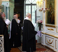 Его Святейшество посетил храм Смоленской иконы Божией Матери на Смоленском кладбище Санкт-Петербурга Его Святейшество посетил храм Смоленской иконы Божией Матери на Смоленском кладбище Санкт-Петербурга