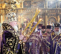 По случаю праздника иконы Божией Матери «Споручница грешных» Святейший Патриарх совершил Божественную литургию Преждеосвященных Даров в храме св. Николая в Хамовниках По случаю праздника иконы Божией Матери «Споручница грешных» Святейший Патриарх совершил Божественную литургию Преждеосвященных Даров в храме св. Николая в Хамовниках