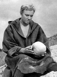 Сцена и алтарь: проблема совместимости (Телепрограмма, 25.12.04), текст передачи