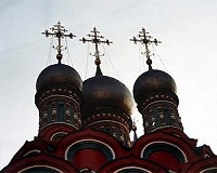 В «Доме Бурганова» проходит благотворительная выставка «Свет России» (комментарий в аспекте культуры)