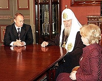 Русская Православная Церковь отмечает Рождество Христово (комментарий в интересах нации)
