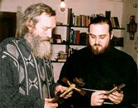 «Свет монахам — ангелы, а свет мирянам — монахи» (Телепрограмма, 03.01.04) (комментарий в цифрах и фактах)