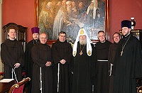 Святейший Патриарх Московский и всея Руси Алексий II встретился с делегацией Ордена францисканцев «Братьев меньших» во главе с генеральным министром Ордена священником Хосе Родригесом Карбалло Святейший Патриарх Московский и всея Руси Алексий II встретился с делегацией Ордена францисканцев «Братьев меньших» во главе с генеральным министром Ордена священником Хосе Родригесом Карбалло