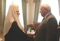 Святейший Патриарх Алексий встретился с директором ФСО РФ Е.А.Муровым Святейший Патриарх Алексий встретился с директором ФСО РФ Е.А.Муровым