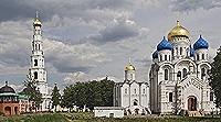 Предстоятель Русской Православной Церкви совершил Божественную литургию в Николо-Угрешском монастыре