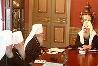 В Москве прошло заседание Священного Синода (комментарий в свете веры)