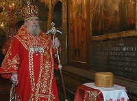 Святейший Патриарх Алексий совершил богослужение в Успенском соборе Кремля и удостоил Патриарших наград клириков города Москвы Святейший Патриарх Алексий совершил богослужение в Успенском соборе Кремля и удостоил Патриарших наград клириков города Москвы