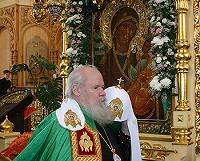 В праздник Иверской иконы Божией Матери Предстоятель Русской Церкви совершил богослужение на Патриаршем подворье Николо-Перервинского монастыря В праздник Иверской иконы Божией Матери Предстоятель Русской Церкви совершил богослужение на Патриаршем подворье Николо-Перервинского монастыря
