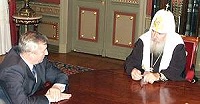 Предстоятель Русской Церкви встретился с Полномочным представителем Президента России в Уральском федеральном округе П.М.Латышевым Предстоятель Русской Церкви встретился с Полномочным представителем Президента России в Уральском федеральном округе П.М.Латышевым