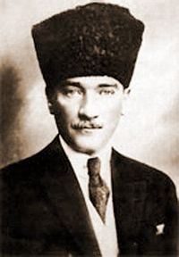 В катакомбах кемализма: легко ли быть христианином в Турции? (комментарий в русле истории)