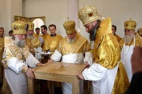 Святейший Патриарх Московский и всея Руси Алексий II совершил великое освящение храма преп. Сергия Радонежского Геленджикского подворья Свято-Троицкой Сергиевой Лавры в поселке Дивноморский