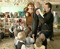 Мы родом из детства (Телепрограмма, 13.05.06) (комментарий в свете веры)