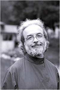 «Общество, школа, семья: православные традиции и современная Россия» (комментарий в интересах нации)