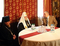 Святейший Патриарх Алексий встретился с мэром Махачкалы Саидом Амировым Святейший Патриарх Алексий встретился с мэром Махачкалы Саидом Амировым