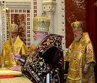 В День Тезоименитства Святейший Патриарх Московский и всея Руси Алексий II совершил в Храме Христа Спасителя Божественную литургию и молебен святителю Алексию, Митрополиту всея Руси В День Тезоименитства Святейший Патриарх Московский и всея Руси Алексий II совершил в Храме Христа Спасителя Божественную литургию и молебен святителю Алексию, Митрополиту всея Руси
