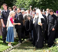 Предстоятель Русской Православной Церкви посетил Свято-Троицкий Стефано-Махрищский ставропигиальный женский монастырь Предстоятель Русской Православной Церкви посетил Свято-Троицкий Стефано-Махрищский ставропигиальный женский монастырь