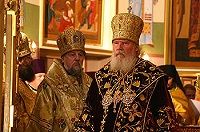 Святейший Патриарх Московский и всея Руси Алексий II совершил Божественную литургию в кафедральном соборе Рождества Христова столицы Латвии Святейший Патриарх Московский и всея Руси Алексий II совершил Божественную литургию в кафедральном соборе Рождества Христова столицы Латвии
