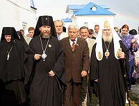 Святейший Патриарх посетил храм Московских чудотворцев и Успенский Зилантов монастырь в Казани Святейший Патриарх посетил храм Московских чудотворцев и Успенский Зилантов монастырь в Казани