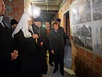 Святейший Патриарх Кирилл посетил строящийся православный молодежный центр в пос. Янтарный Калининградской области
