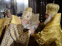 Перед началом Рождественского богослужения Святейший Патриарх Кирилл возглавил встречу Даров волхвов в Храме Христа Спасителя