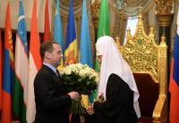 Председатель Правительства Российской Федерации Д.А. Медведев поздравил Предстоятеля Русской Православной Церкви с годовщиной интронизации