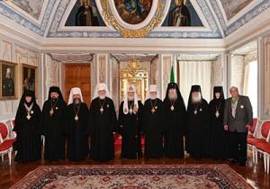 Святейший Патриарх Кирилл вручил церковные награды архиереям и настоятельницам женских монастырей