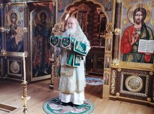 В день преставления преподобного Сергия Радонежского Предстоятель Русской Церкви совершил Литургию в Александро-Невском скиту