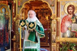 В праздник Святой Троицы Святейший Патриарх Кирилл совершил Божественную литургию