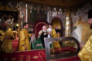 В день памяти святителей Московских Святейший Патриарх Кирилл совершил Литургию в Успенском соборе Московского Кремля