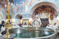В Крещенский сочельник Святейший Патриарх Кирилл совершил Литургию в Храме Христа Спасителя в Москве